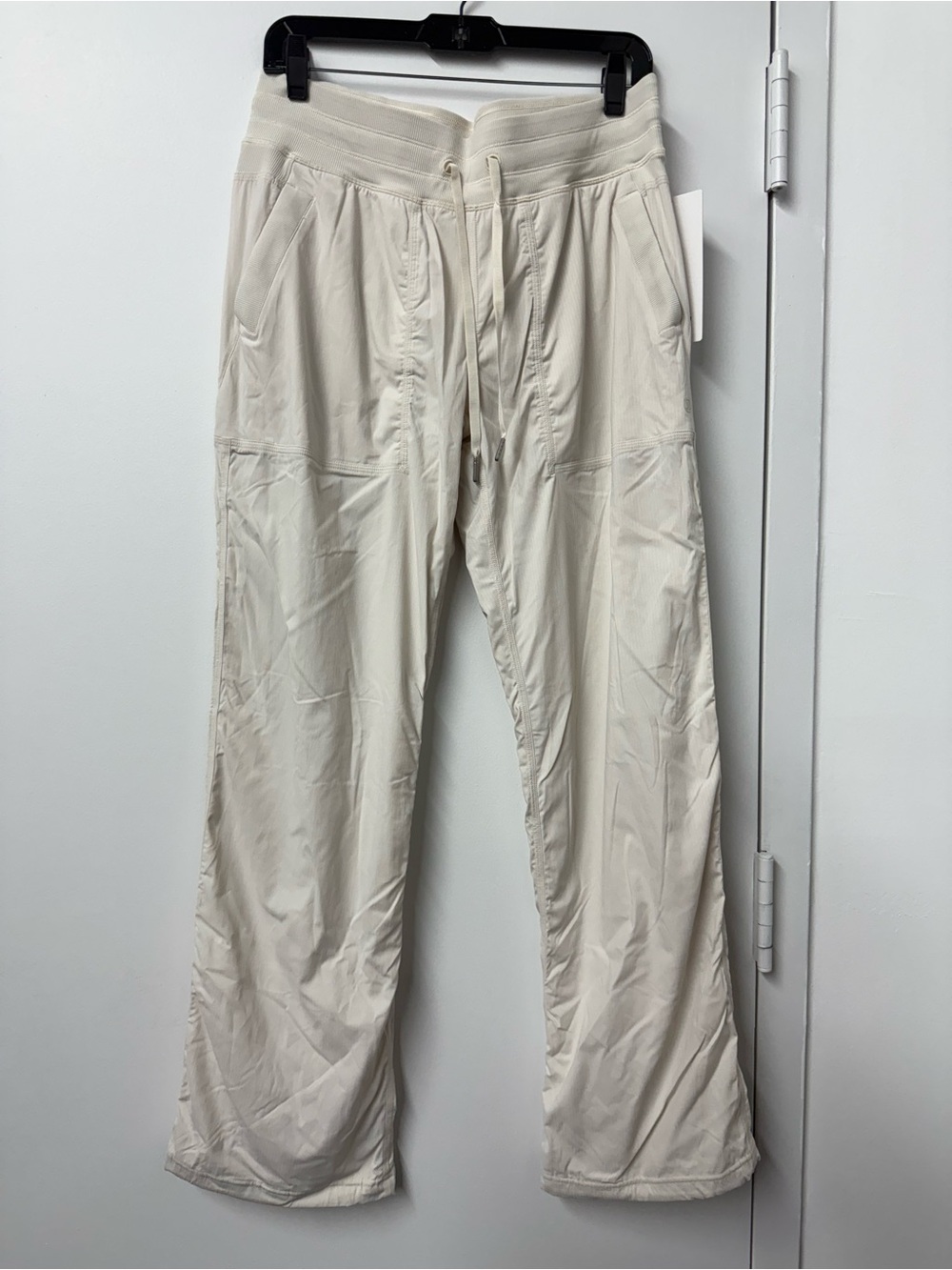 LuluLemon Dance Studio MR Lined Pant *Regular in Light Ivory